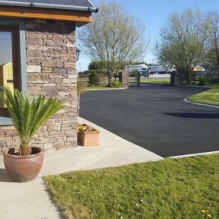 Los Molinos Bed & Breakfast